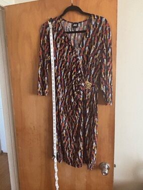 Anne Klein Multicolor Patterned Wrap Dress - V-Neck, 3/4 Sleeves (M).